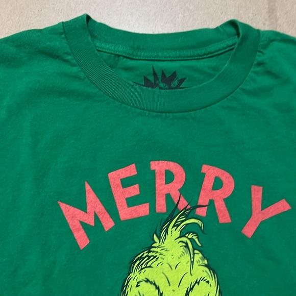 Grinch Merry Grinchmas T Shirt - Picture 3 of 6